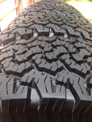 ยาง All BF goodrich 285 75 16 ปี11 ลงพื้นจริงปี13 ดอกติดหนวด ไม่มีปะ ใช้กันยาว2-3ปีสบายๆ ยาง All BF goodrich 285 75 16 ปี11 ลงพื้นจริงปี13 ดอกติดหนวด ไม่มีปะ ใช้กันยาว2-3ปีสบายๆ