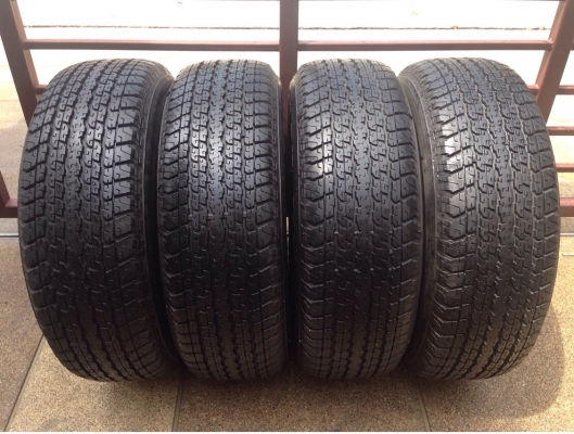 ยาง Bridgestone 255 65 17 ปี14 ดอกเต็ม ไม่มีปะ ราคาไม่แพง