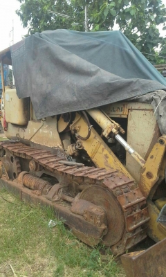 ขายแทรคเตอร์ CAT สภาพพร้อมใช้ ราคาต่อรองได้ ติดต่อได้ที่คุณ อ๊อฟ พิจิตร 086-737-9991