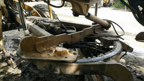 ขายรถเกรดCAT140 Gสภาพสวยพร้อมใช้ ราคาต่อรองได้ ติดต่อ อ๊อฟ พิจิตร 086-737-9991