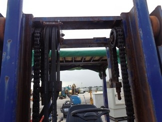 รถโฟล์คลิฟท์ โคมัสสึ รุ่น FG 20C-12 มีทิ้ง เครื่องเบนซิน ขนาด 2.0 ตัน