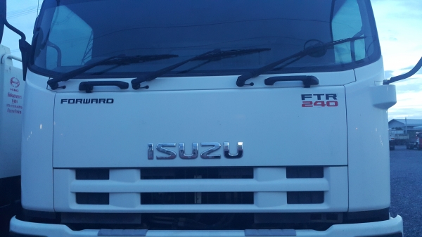 ISUZU  FTR รถสวยเหมือนใหม่จ๊ะ