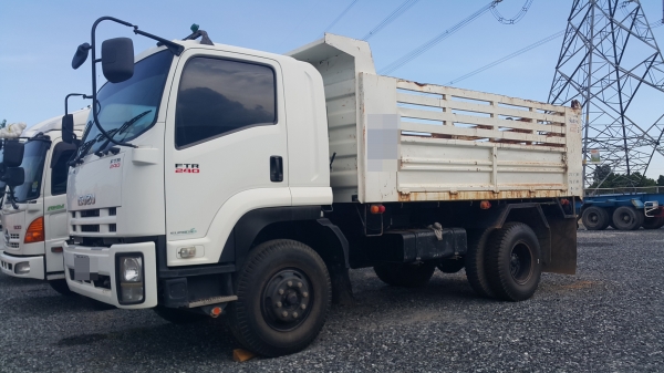 ISUZU  FTR รถสวยเหมือนใหม่จ๊ะ
