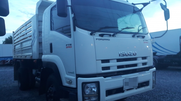 ISUZU  FTR รถสวยเหมือนใหม่จ๊ะ