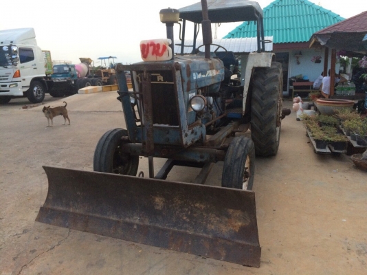 ขายด่วนรถไถฟอร์ดพร้อมใบดันผาน7 สภาพเดิมๆ สนใจติดต่อ098-4590703 ขายด่วนรถไถฟอร์ดพร้อมใบดันผาน7 สภาพเดิมๆ สนใจติดต่อ098-4590703