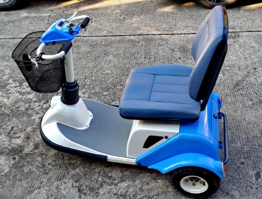 โปรโมชั่น รถไฟฟ้า 3 ล้อ HONDA สำหรับคนแก่หรือคนพิการ เพิ่งมาจากญี่ปุ่น โปรโมชั่น รถไฟฟ้า 3 ล้อ HONDA สำหรับคนแก่หรือคนพิการ เพิ่งมาจากญี่ปุ่น