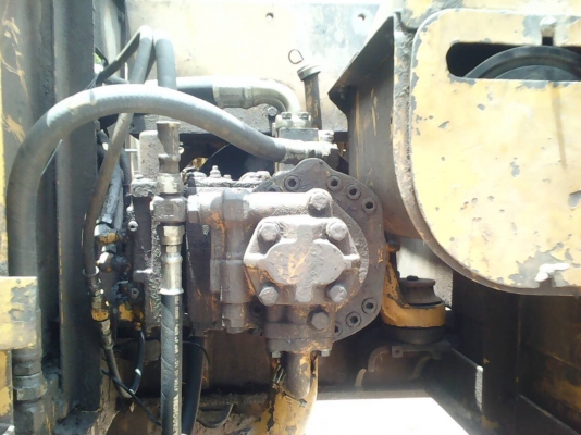 รถขุดPc200-5. คอนโทนสั้น ซีเรียล 62400. มีแอร์ ไฟตัด. รถสภาพดี พร้อมใช้