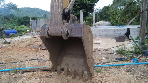 รถขุดPc200-5. คอนโทนสั้น ซีเรียล 62400. มีแอร์ ไฟตัด. รถสภาพดี พร้อมใช้