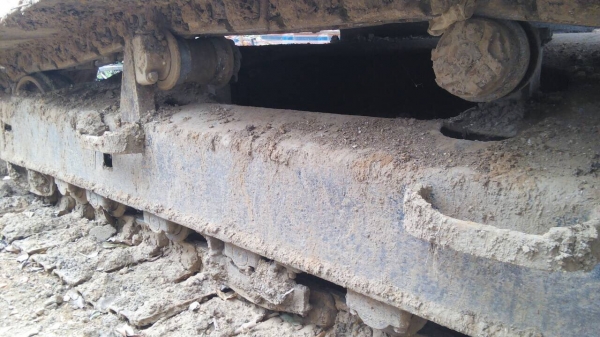 รถขุดPc200-5. คอนโทนสั้น ซีเรียล 62400. มีแอร์ ไฟตัด. รถสภาพดี พร้อมใช้