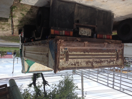 รถสวย สภาพดี พร้อมใช้งาน