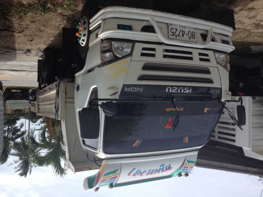 รถสวย สภาพดี พร้อมใช้งาน