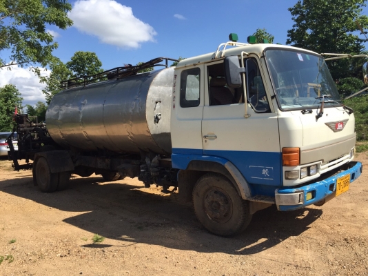 ขายรถสเปรยาง 6 ล้อพร้อมใช้งานทะเบียนพร้อม