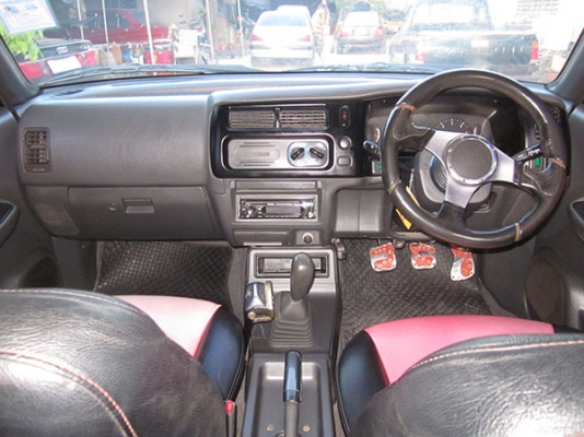 Mitsubishi Starda Grandis 2.8 GLX 2001 ถูกๆ Mitsubishi Starda Grandis 2.8 GLX 2001 ถูกๆ