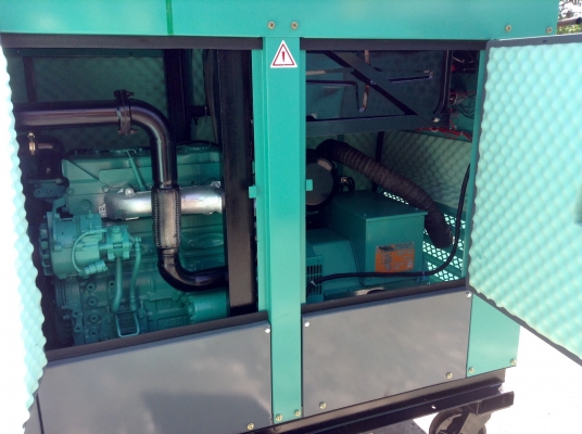 เครื่องปั่นไฟนำเข้าประกอบใหม่ 40 Kva.Power by japanรับประกัน 12 เดือน