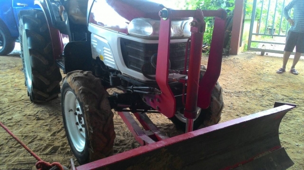 ขายรถไถ  YANMAR EX352T พร้อมดันหน้า อ.แกลง จ.ระยองราคา 195,000  สอบถาม 0818618678 id line=carbonthai id line=0818618678