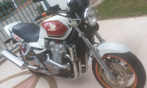 cb 1300 ปี 2002  อินวอย สรรพสามิตร แท้ 125,000 บาท พร้อมส่ง