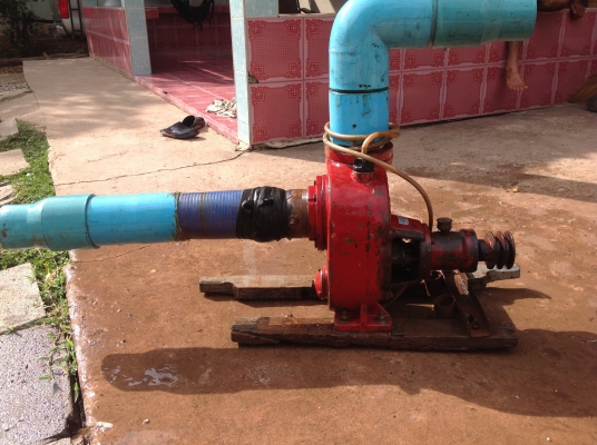 ขายปั้มแรงดัน 4" สภาพพร้อมใช้งาน 3500