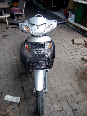 ขายลูกเดียว wave125R ปี2549 รถบ้านราคาไม่แพง ชุดเล่มเอกสารครบ