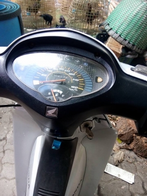 ขายลูกเดียว wave125R ปี2549 รถบ้านราคาไม่แพง ชุดเล่มเอกสารครบ