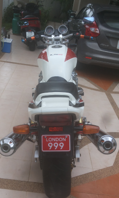 cb 1300 ปี 2002  อินวอย สรรพสามิตร แท้ 125,000 บาท พร้อมส่ง