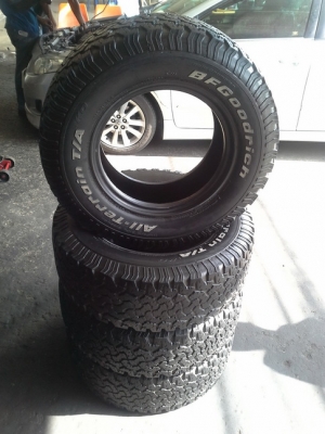 BF All USA. 265/70/16 ปลายปี09 สภาพดี 1ชุด