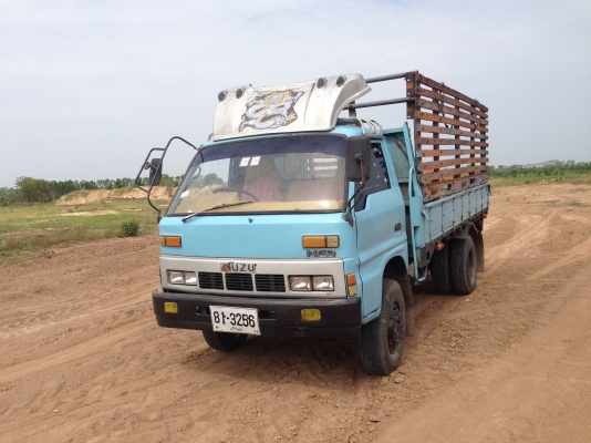 ISUZU CHEETAH เครื่อง 4BB1 มีภาพวีดีโอ น๊อตล้อ 6 ตัว F หน้า F หลัง ราคา 175,000 บาท เครื่องดี-เกียร์ ISUZU CHEETAH เครื่อง 4BB1 มีภาพวีดีโอ น๊อตล้อ 6 ตัว F หน้า F หลัง ราคา 175,000 บาท เครื่องดี-เกียร์