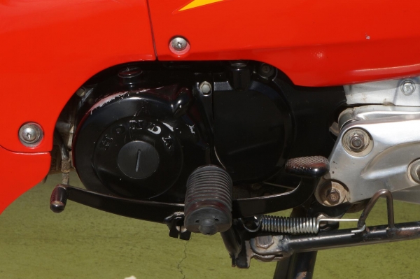 ขาย Honda wave 100 ปี46 เดิมๆเครื่องดีมาก ทะเบียนพร้อมโอนเอกสารครบภาษี 2558