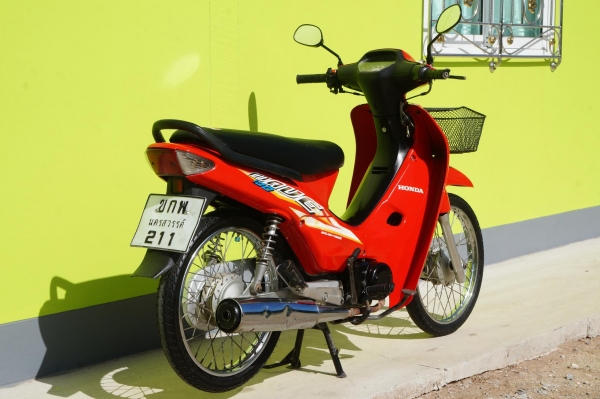 ขาย Honda wave 100 ปี46 เดิมๆเครื่องดีมาก ทะเบียนพร้อมโอนเอกสารครบภาษี 2558