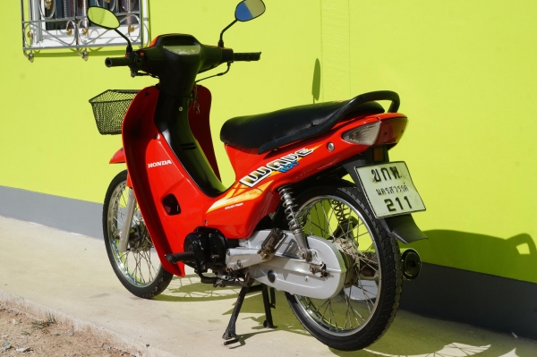 ขาย Honda wave 100 ปี46 เดิมๆเครื่องดีมาก ทะเบียนพร้อมโอนเอกสารครบภาษี 2558