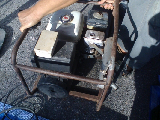 ขายแล้วครับเครื่องปั่นไฟ 2.6 kva อิตาลีเครื่องฮอนด้า 5.5 แรง ขายแล้วครับเครื่องปั่นไฟ 2.6 kva อิตาลีเครื่องฮอนด้า 5.5 แรง