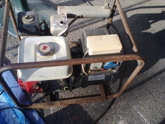 ขายแล้วครับเครื่องปั่นไฟ 2.6 kva อิตาลีเครื่องฮอนด้า 5.5 แรง ขายแล้วครับเครื่องปั่นไฟ 2.6 kva อิตาลีเครื่องฮอนด้า 5.5 แรง