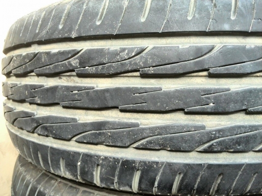 ขายยาง MAXXIS PRO R1 195-55-15 ปี13 ดอกหนาจัด เนื้อนิ่ม ไม่มีปะ ชุดละ 3,800 บาท