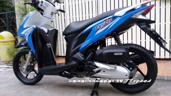 Click 125i ล้อแม็กจดปลายปี 56 ไมล์วิ่ง 7500 โลเท่านั้น Click 125i ล้อแม็กจดปลายปี 56 ไมล์วิ่ง 7500 โลเท่านั้น