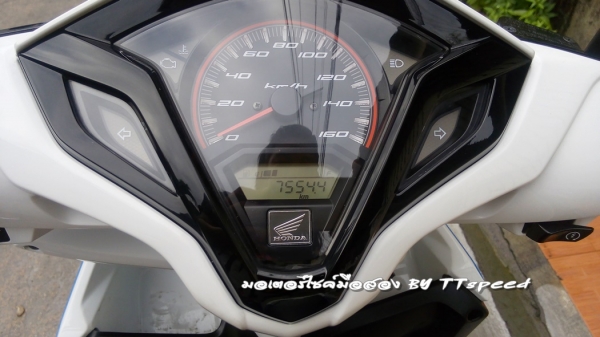 Click 125i ล้อแม็กจดปลายปี 56 ไมล์วิ่ง 7500 โลเท่านั้น Click 125i ล้อแม็กจดปลายปี 56 ไมล์วิ่ง 7500 โลเท่านั้น