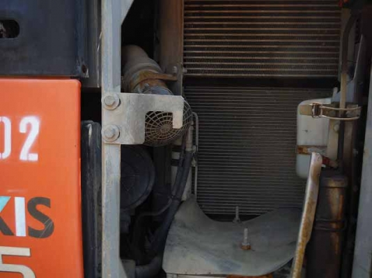 ZX135US ซีเรียล69546 ปี2005 คันนี้กำลังมาถึง ใครหาอยู่ติดต่อเข้ามาดูรถได้เลยครับ