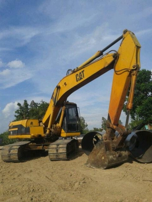 CAT 320 V1