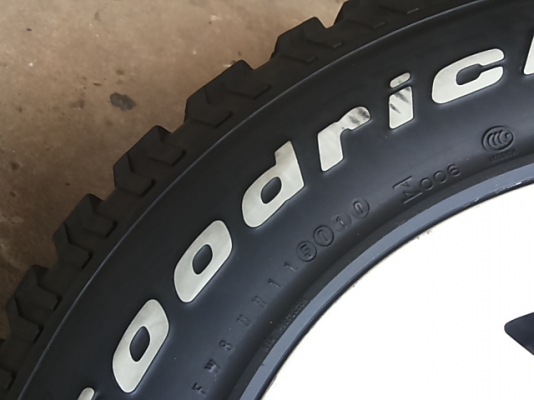 ล้อแมกซ์เลนโซ่เบลดเล่พร้อมยาง bf 265 75 16 สภาพสวยนางฟ้า ล้อแมกซ์เลนโซ่เบลดเล่พร้อมยาง bf 265 75 16 สภาพสวยนางฟ้า