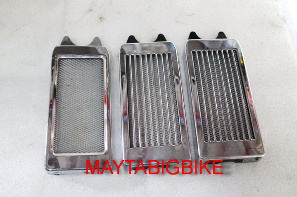 เครื่อง  CB400 XJR400 Sr400 และSteed อะไหล่แต่งและผาครอบหม้อน้ำชุบโครเมี่ยม Steed