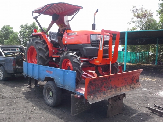 ขายครับ4508พร้อมใช้งานรถสภาพดีมากๆทะเบียนพร้อมโอนครับ