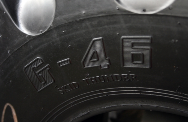 ยาง 10.5/80-18,12.5/80-18 JCB ตักหน้าขุดหลัง