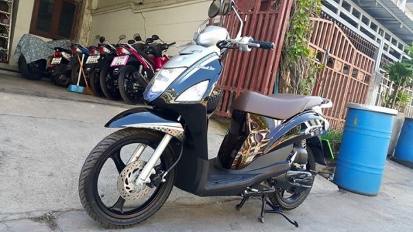 รถ 1 เดือน Suzuki Let 2015 มีป้ายแดงครับ