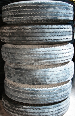 ขายถูกยางใหม่ถอด 7.00R16 พร้อมชุด นอก/ใน/รอง