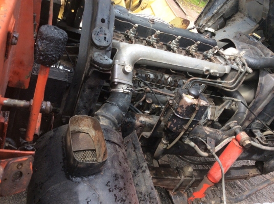 ISUZU 6ล้อบรรทุกติดเครน เครื่อง 185 แรง (6BF) 6เกียร์เดินหน้า  มีแอร์ พวงมาลัยพาวเวอร์ พร้อมเครน 3 T 3 ปอก  เครื่องดี ขับดี  ครัทซีสวย ขาย 390,000 บาท (ศุภากร 081-4252943)