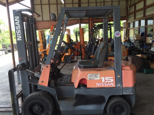NISSAN  Forklift ขนาดยก 1.5 ตัน เสา  3  เมตร