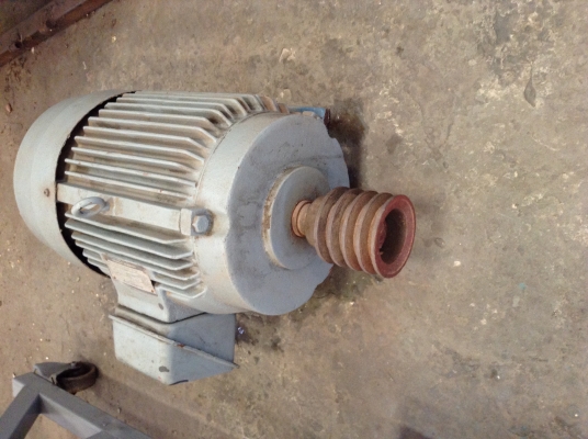 ขายมอเตอร์ Toshiba 15Hp 380V มูเลย์3" ขายมอเตอร์ Toshiba 15Hp 380V มูเลย์3"