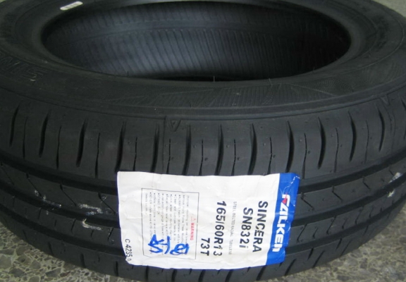 ยาง165/60-13 FALKEN sn832i ปี15 ราคาพิเศษ ยาง165/60-13 FALKEN sn832i ปี15 ราคาพิเศษ