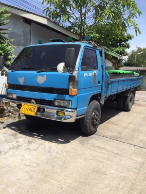 ขายรถบรรทุกหกล้อ ขายรถบรรทุกหกล้อ