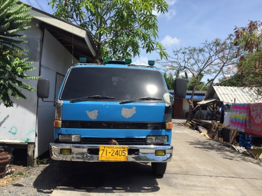 ขายรถบรรทุกหกล้อ