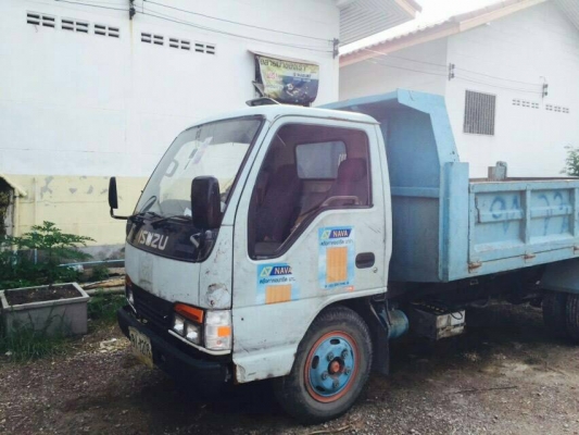 ขาย รถบรรทุก 4 ล้อ ISUZU NKR 110 แรง ป้ายเล็ก