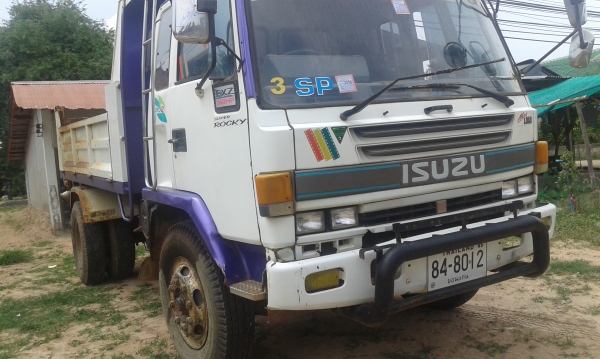 ราคาถูกในรอบปี หกล้อดั้ม อีซูซุ 175แรง ดั้มสามมิตร5คิว สภาพสวยจัดทั้งคัน ทะเบียนพร้อมโอน (ขายแล้วครับ) ราคาถูกในรอบปี หกล้อดั้ม อีซูซุ 175แรง ดั้มสามมิตร5คิว สภาพสวยจัดทั้งคัน ทะเบียนพร้อมโอน (ขายแล้วครับ)